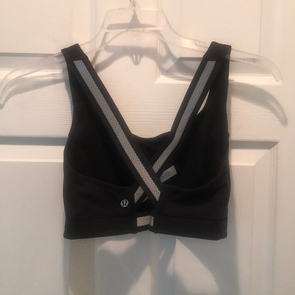 Lululemon Bra - Picture 7 of 8